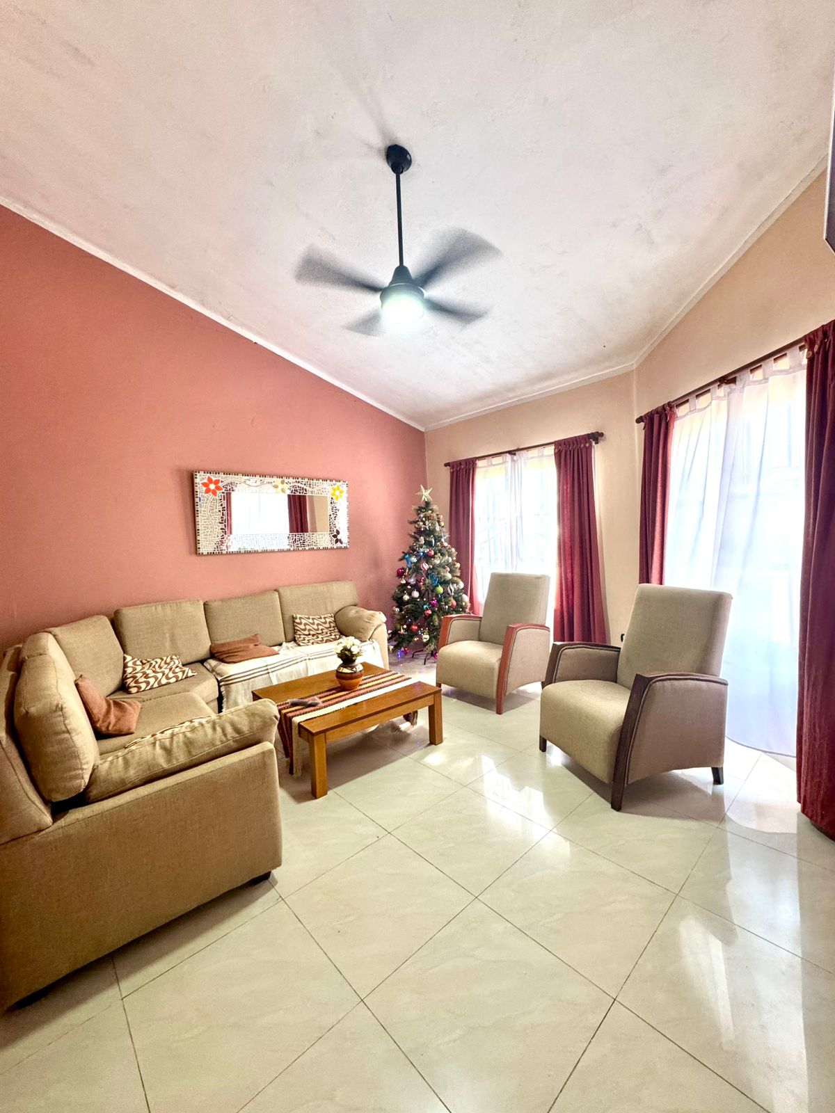 Imagen de la propiedad CASA EN VENTA – AMBIENTES AMPLIOS | APTA CRÉDITO